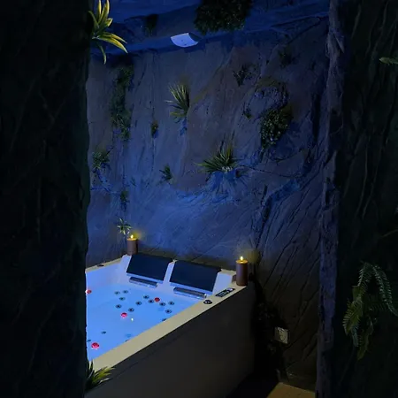 La Grotte Interdite - Love Room - Jacuzzi D'Exeption * 索特维尔鲁昂